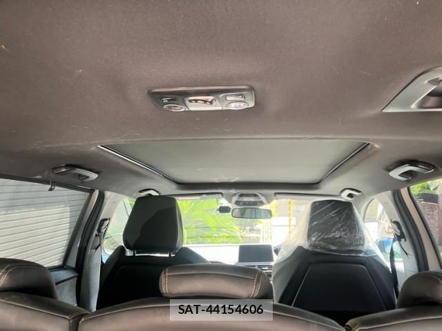 Peugeot 5008 2020-01 8628353-25
