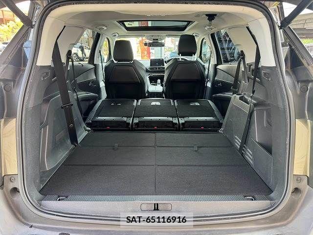Peugeot 5008 2018-07 8628355-12