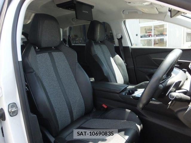 Peugeot 5008 2018-02 8628356-9