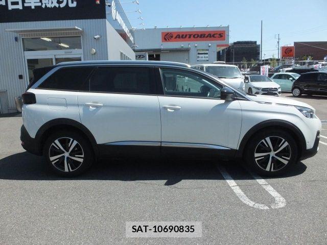Peugeot 5008 2018-02 8628356-16