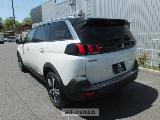 Peugeot 5008 2018-02 8628356-17