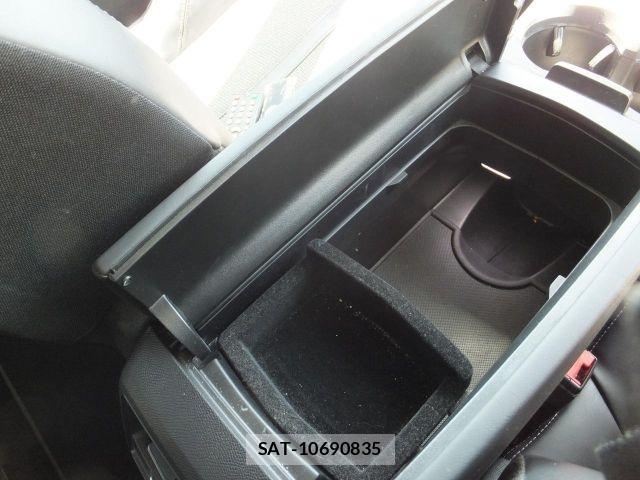 Peugeot 5008 2018-02 8628356-26