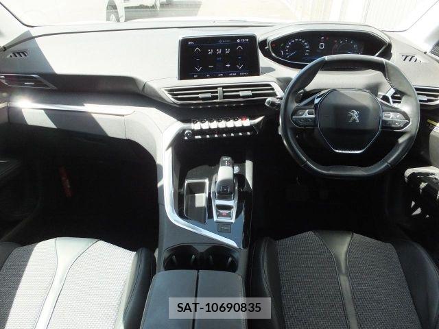 Peugeot 5008 2018-02 8628356-8