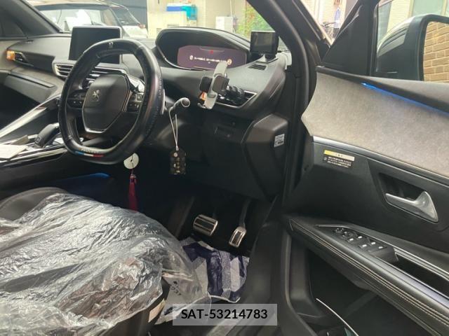 Peugeot 5008 2017-10 8745180-13