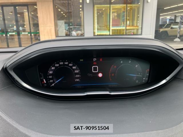 Peugeot 5008 2023-11 8831054-29