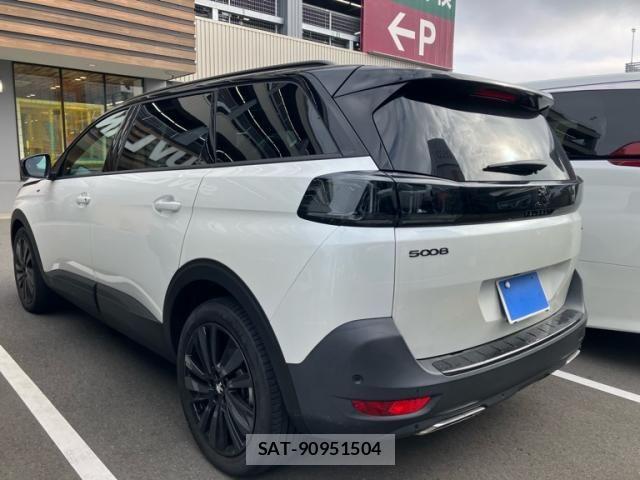 Peugeot 5008 2023-11 8831054-5