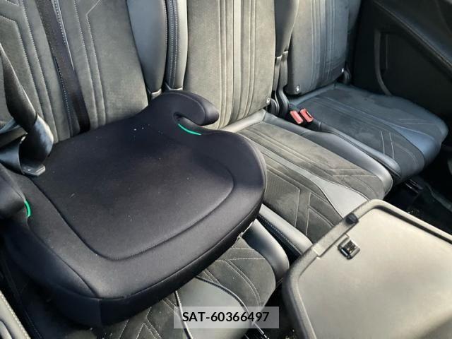 Peugeot 5008 2021-10 8871815-14