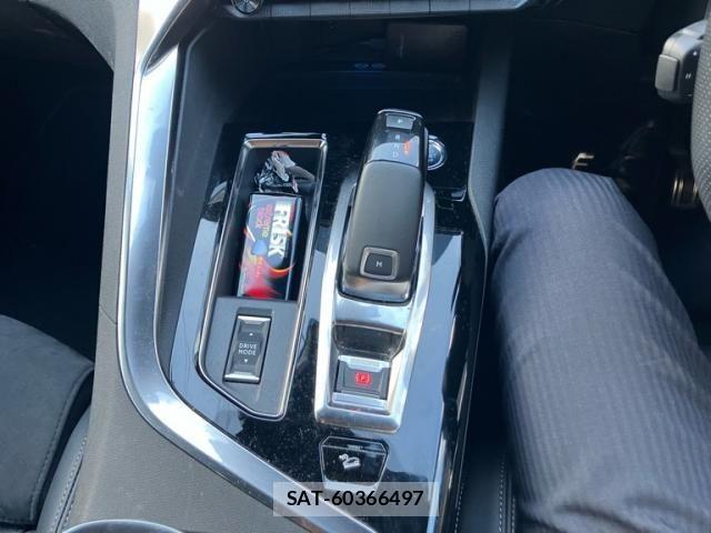 Peugeot 5008 2021-10 8871815-21