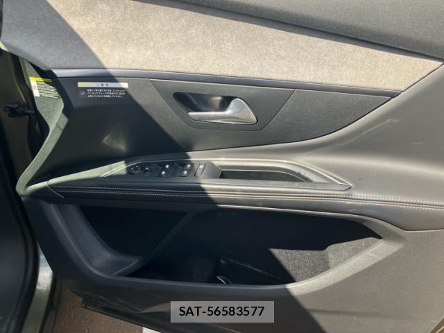 Peugeot 5008 2018-02 8881531-9