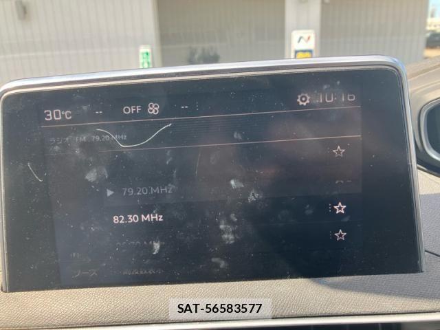 Peugeot 5008 2018-02 8881531-18