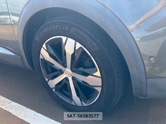 Peugeot 5008 2018-02 8881531-3