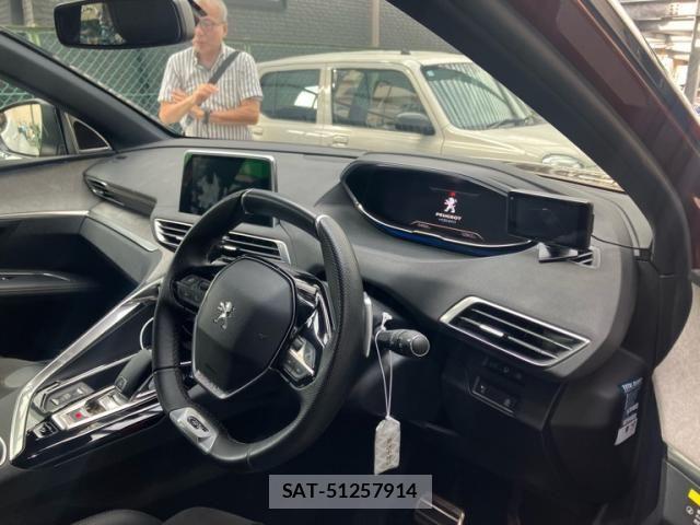 Peugeot 5008 2021-04 8881530-10