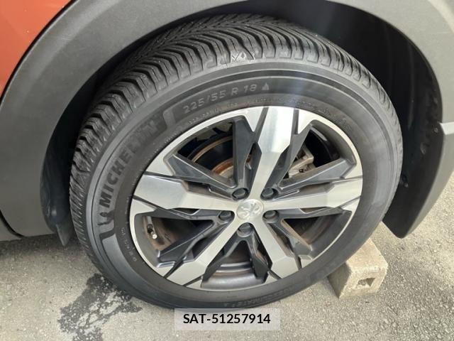 Peugeot 5008 2021-04 8881530-5