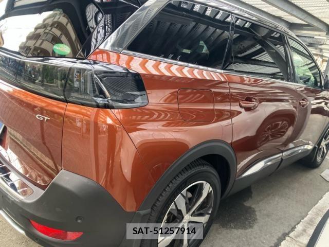Peugeot 5008 2021-04 8881530-7