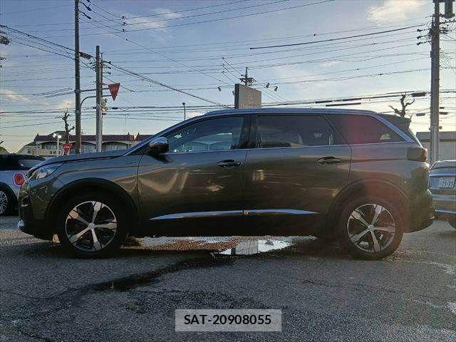 Peugeot 5008 2018-09 8881532-21