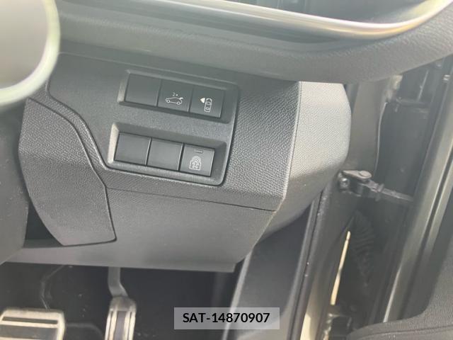 Peugeot 5008 2017-11 8881533-13