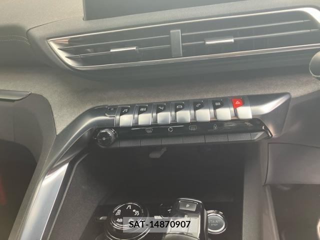 Peugeot 5008 2017-11 8881533-18