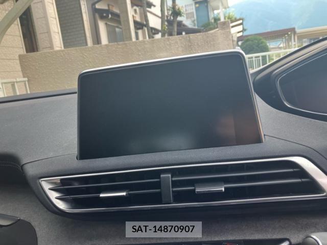 Peugeot 5008 2017-11 8881533-19