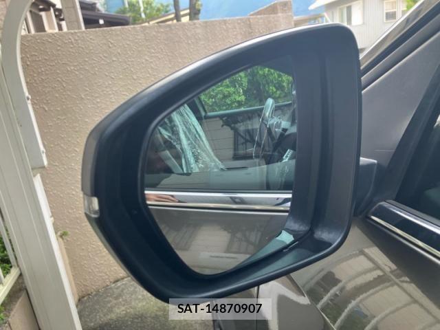 Peugeot 5008 2017-11 8881533-24