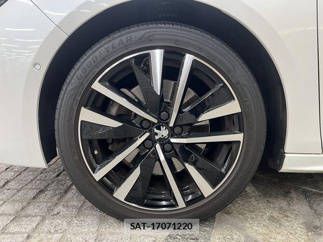 Peugeot 508 2021-10 6717044-11