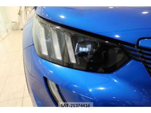 Peugeot 2008 2024-03 1208057-14