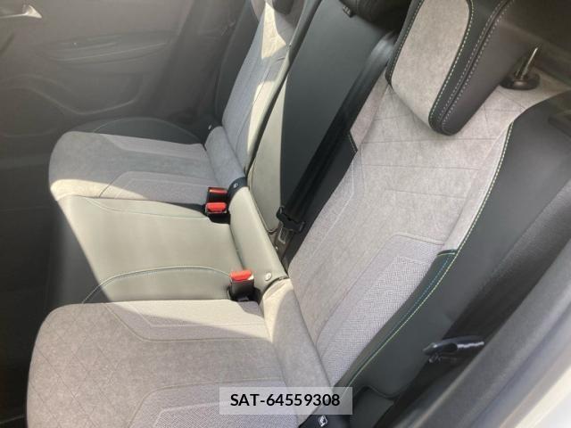 Peugeot 2008 2021-06 1213133-9