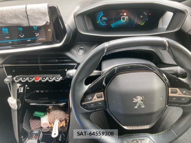 Peugeot 2008 2021-06 1213133-10