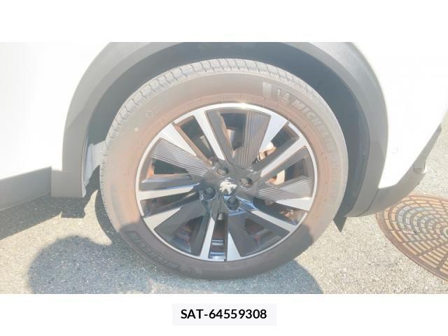 Peugeot 2008 2021-06 1213133-5
