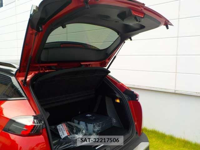 Peugeot 2008 2025-04 1310944-11