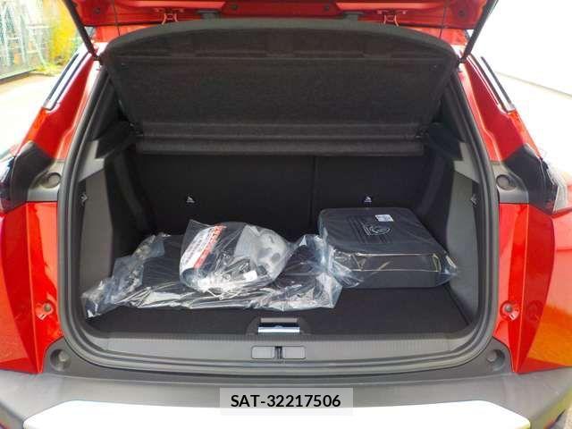 Peugeot 2008 2025-04 1310944-12