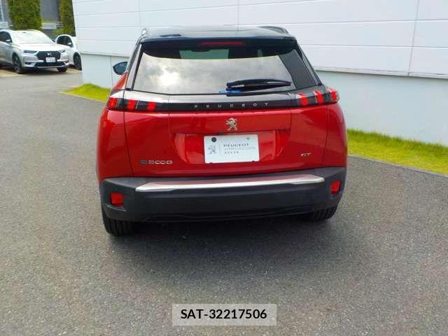 Peugeot 2008 2025-04 1310944-4