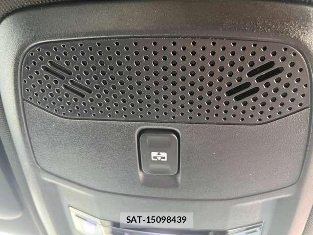 Peugeot 2008 2023-08 6015975-6