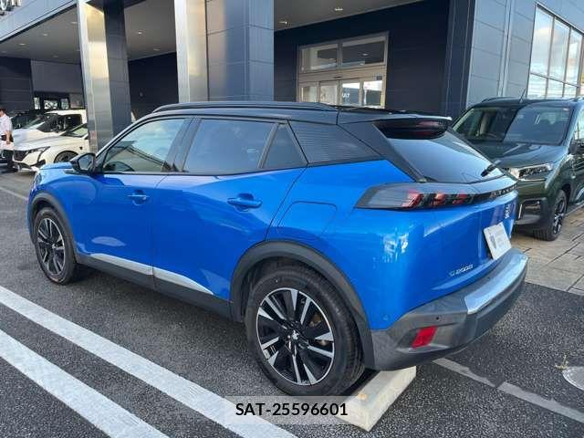 Peugeot 2008 2020-12 7329311-10