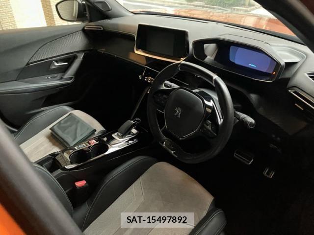 Peugeot 2008 2021-10 8414343-10