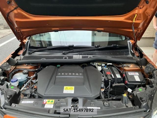 Peugeot 2008 2021-10 8414343-23