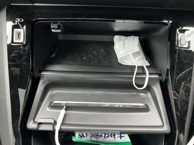 Peugeot 2008 2021-06 8414342-25