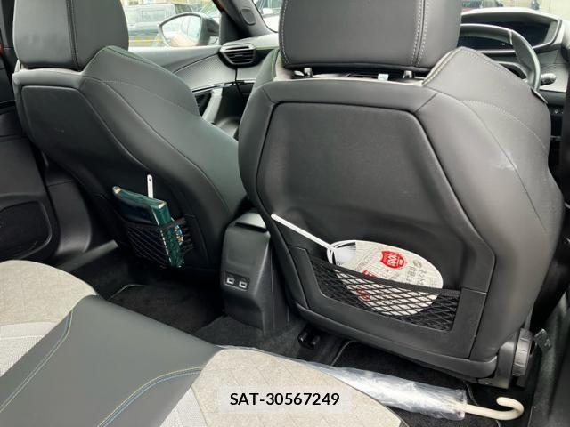 Peugeot 2008 2021-06 8414342-28