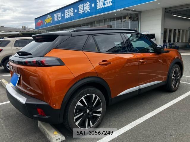 Peugeot 2008 2021-06 8414342-3