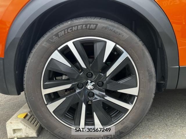 Peugeot 2008 2021-06 8414342-4