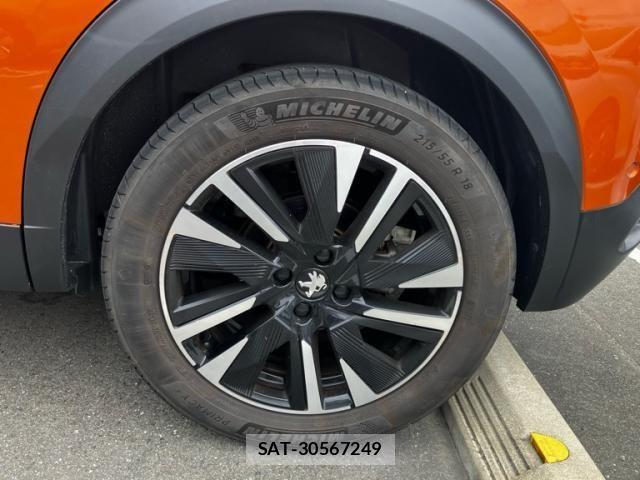 Peugeot 2008 2021-06 8414342-5