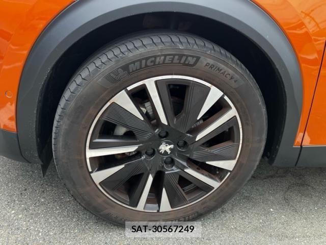 Peugeot 2008 2021-06 8414342-6