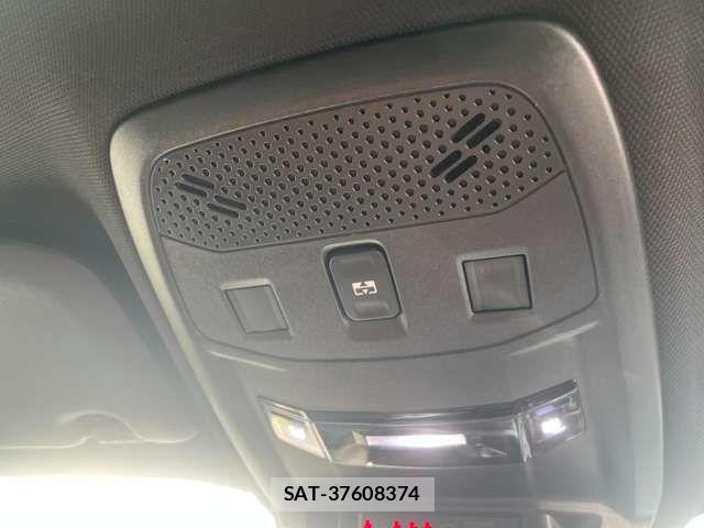 Peugeot 2008 2023-04 8660959-11
