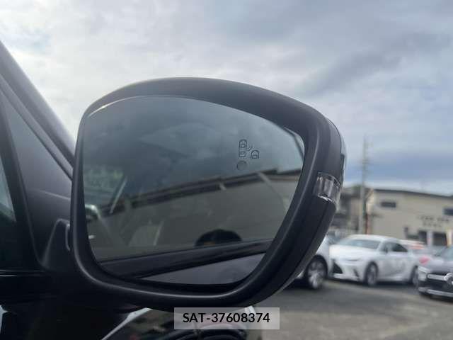 Peugeot 2008 2023-04 8660959-12
