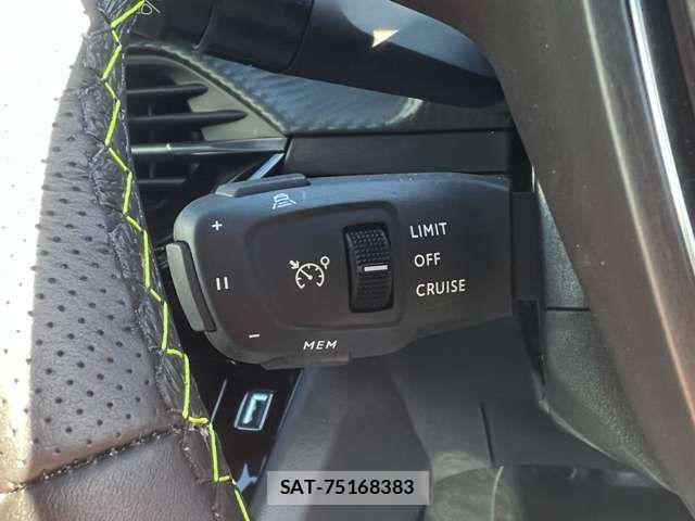 Peugeot 208 2023-11 852940-13