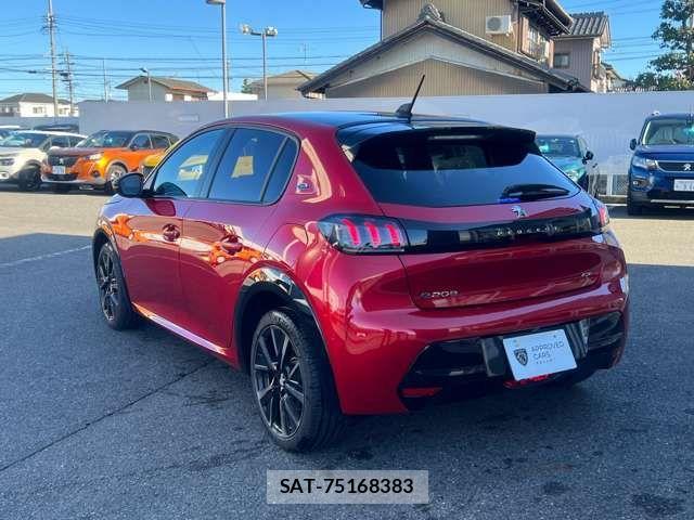 Peugeot 208 2023-11 852940-3