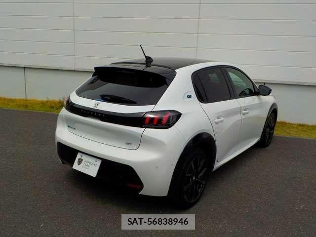 Peugeot 208 2023-05 1171861-5