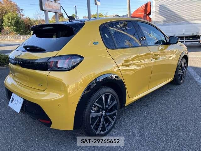 Peugeot 208 2025-05 7223509-5