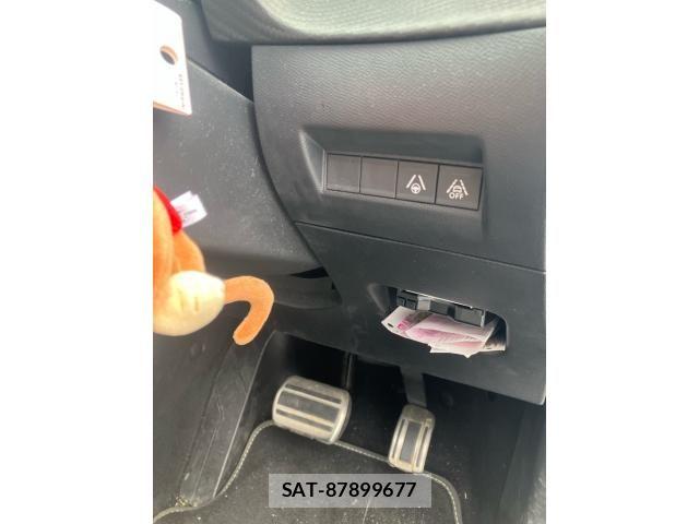 Peugeot 208 2020-10 7329321-21