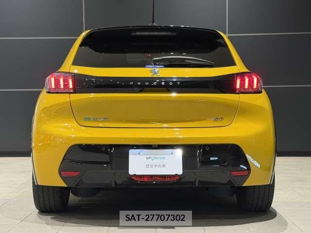 Peugeot 208 2021-03 7727166-8