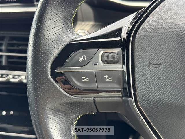 Peugeot 208 2021-04 8037580-24